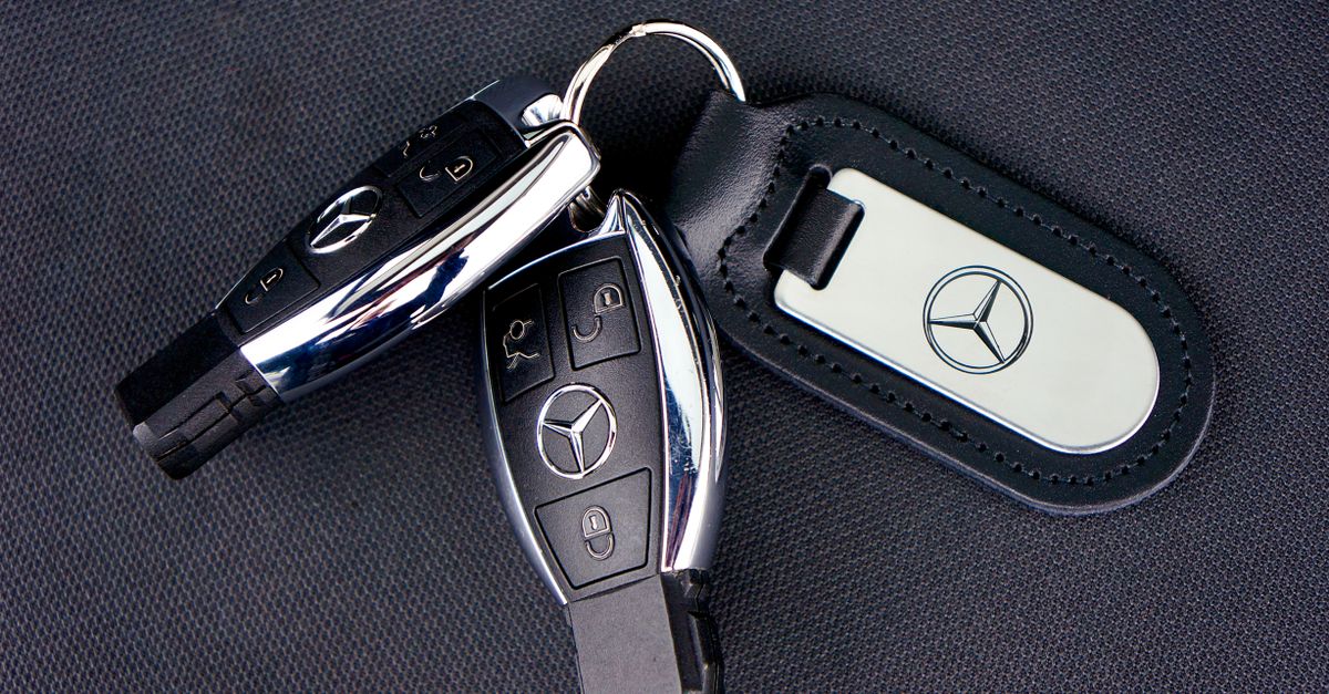 Toyota car key fob — Corona Del Mar Locksmith Inc