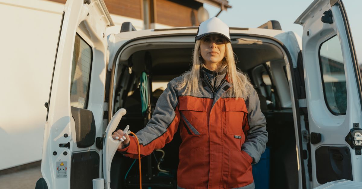 locksmith service technician — Corona Del Mar Locksmith Inc