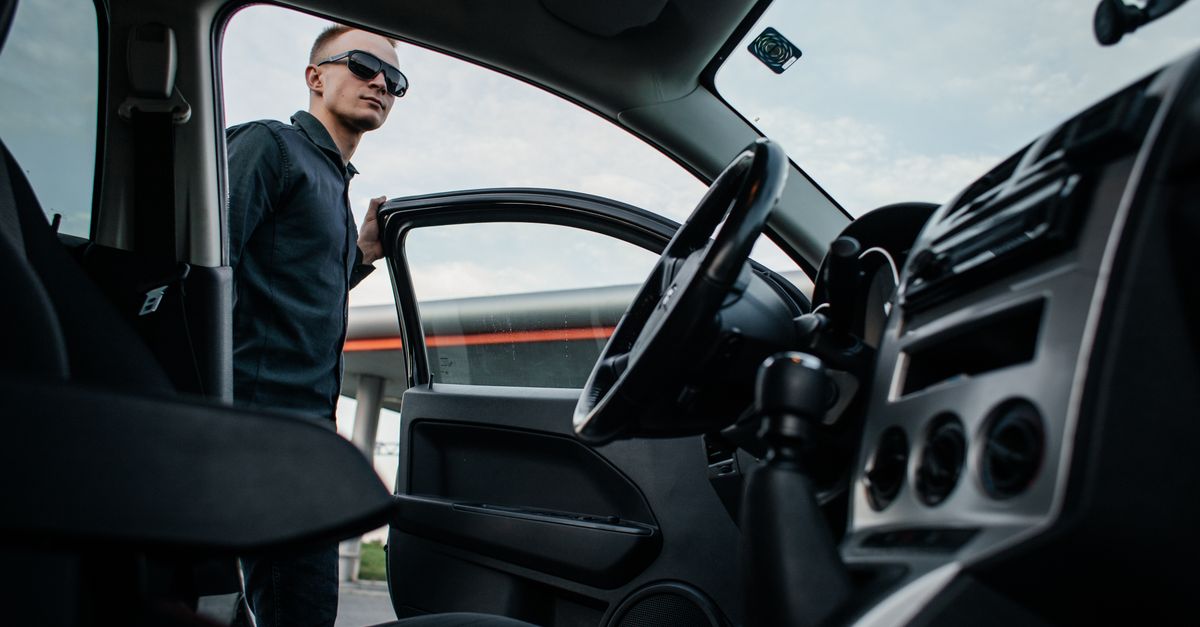 How Our Car Lockout Service Actually Works — From Your First Call to an Open Door — Corona Del Mar Locksmith Inc