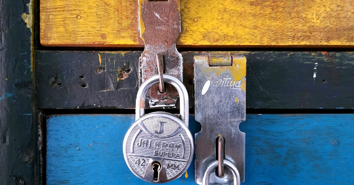 Emergency Commercial Locksmith Response — Cutting Your Downtime — Corona Del Mar Locksmith Inc