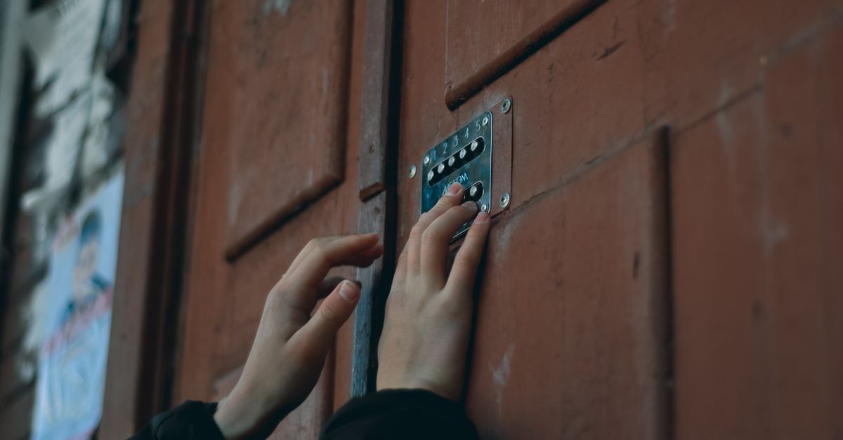 Keypad Door Lock Codes, Lock Changes, and New Door Lock Installation — Corona Del Mar Locksmith Inc